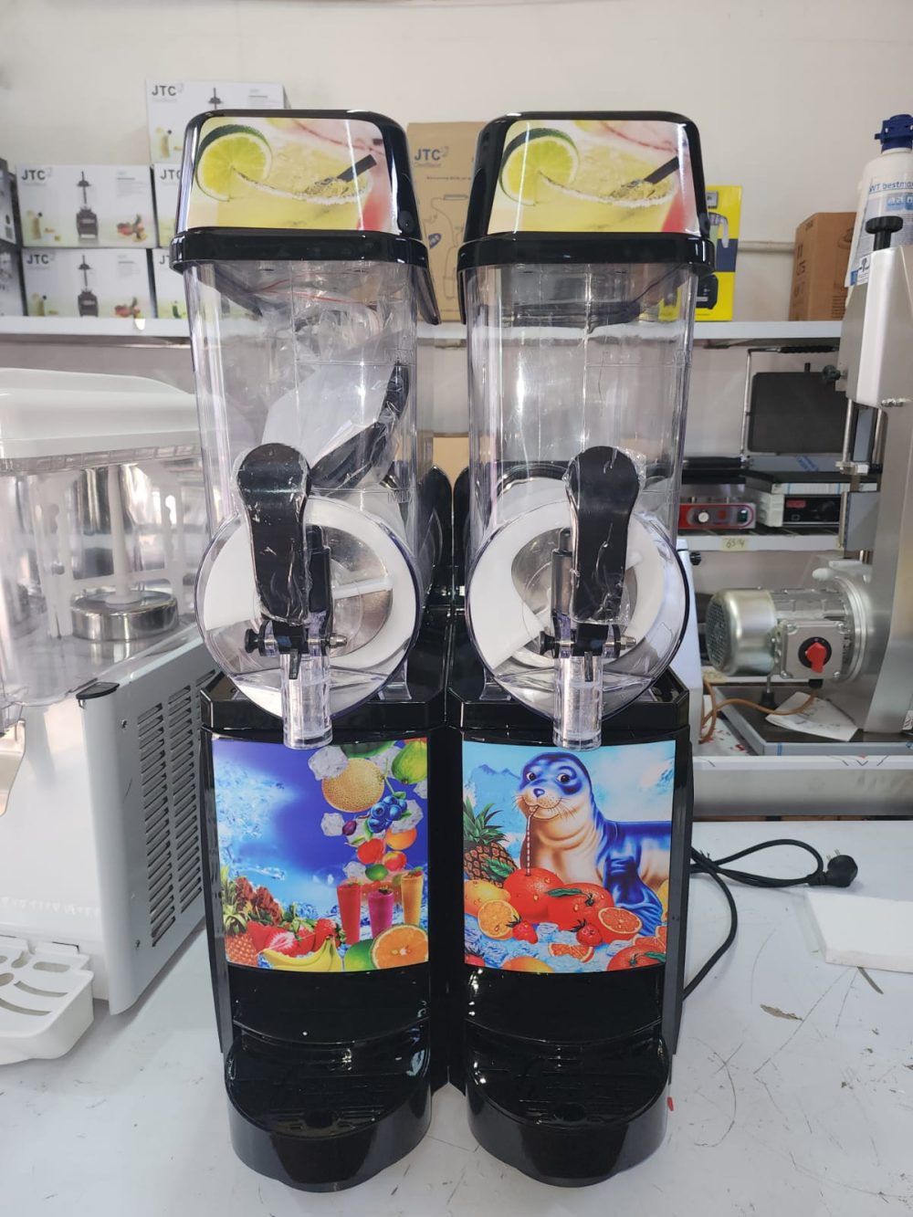 מכונת ברד 12X12