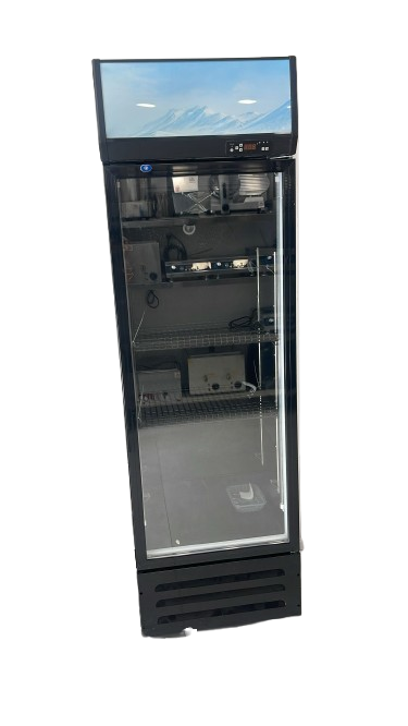 מקרר שתיה 380 ליטר שחור