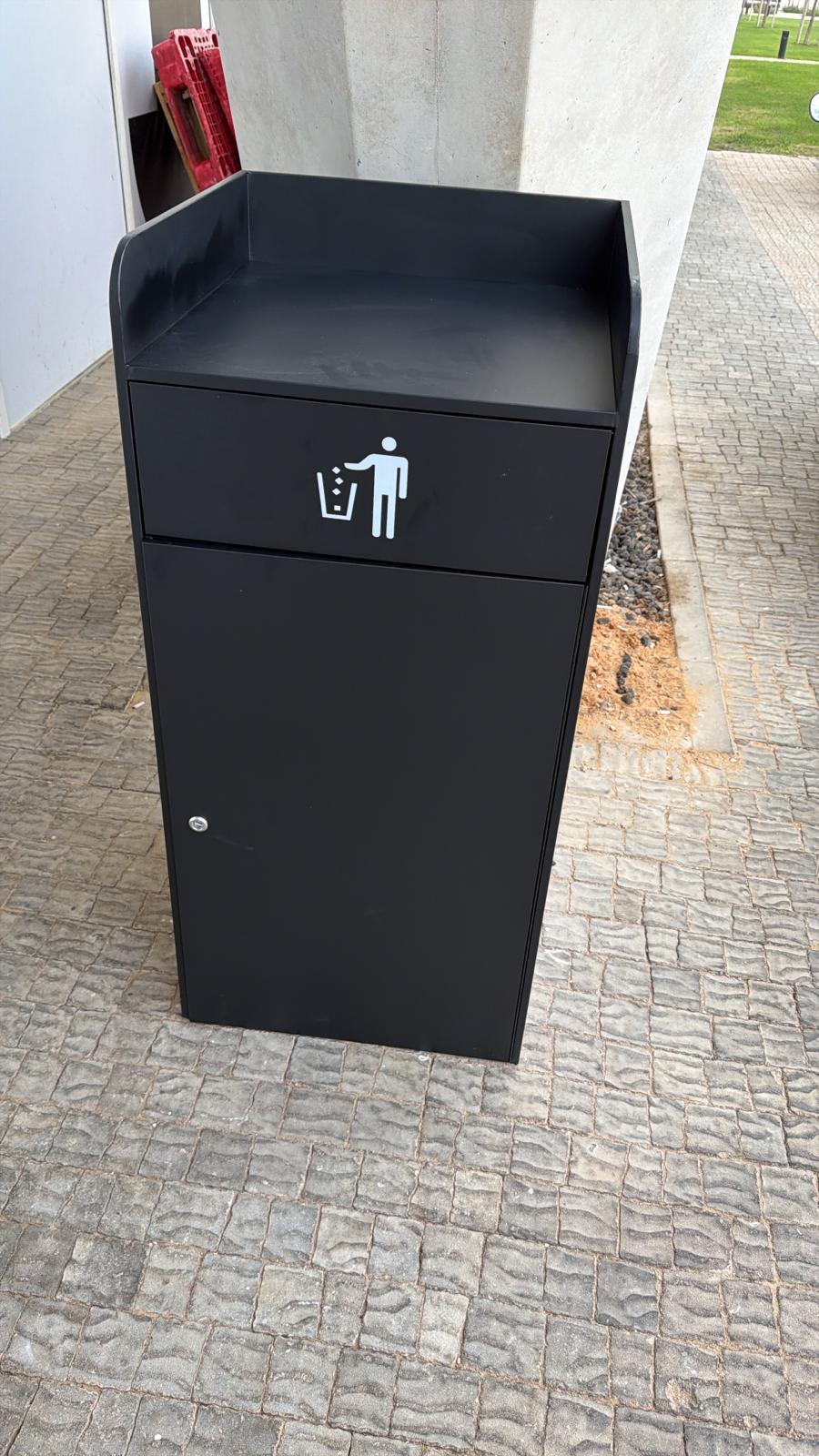 פח פינוי מגשים תעשייתי למסעדות