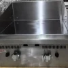 כירת גז רחבה 61 ס"מ מבית Buffalo Grill - עם שני מבערים ומשטח כרום חצי משובץ
