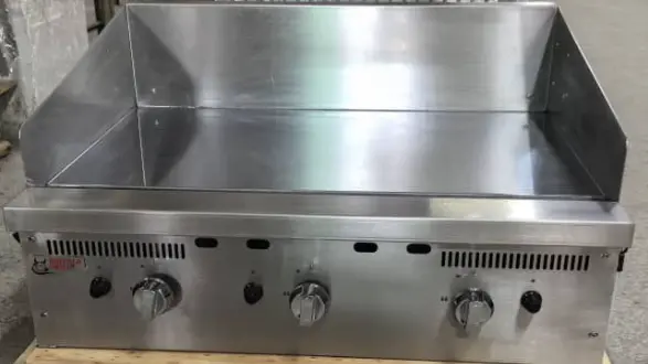 גריל גז מבית Buffalo Grill באורך 92 ס"מ - כולל 3 מבערים ומשטח כרום מחורץ בחלקו