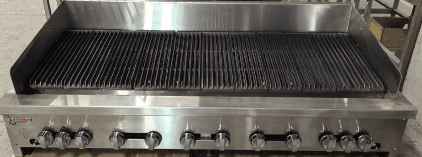גריל גז איכותי מבית Buffalo Grill - רוחב 153 ס"מ וכולל 10 מבערים